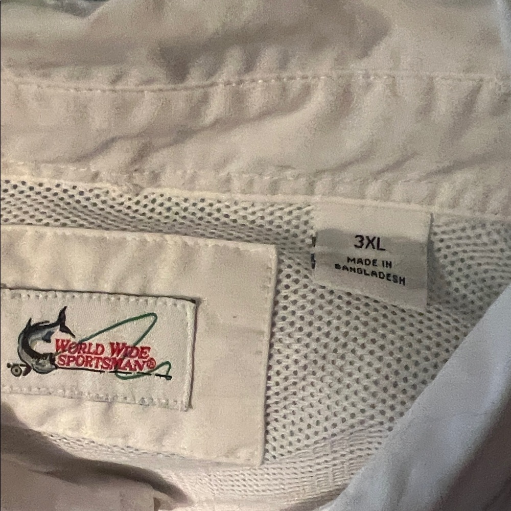 Columbia World Wide Men's Classic White Button-Down Shirt - Picture 2 of 6